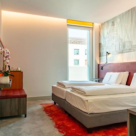7 เดย์ พรีเมียม โฮเต็ล เวนิส - เมสเตร Hotel ภายนอก รูปภาพ