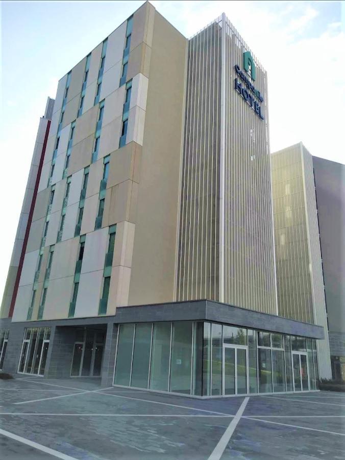 7 เดย์ พรีเมียม โฮเต็ล เวนิส - เมสเตร Hotel ภายนอก รูปภาพ