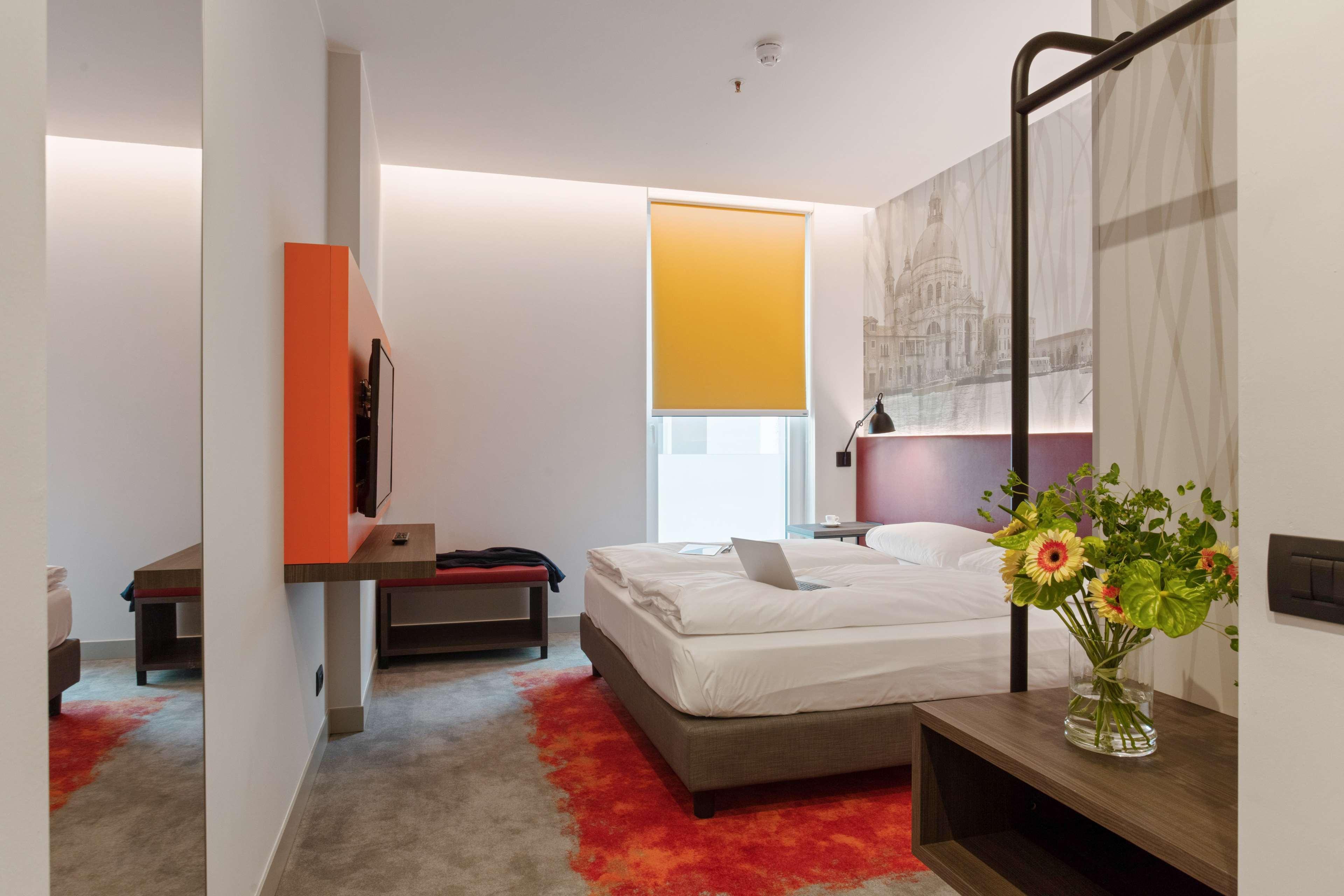 7 เดย์ พรีเมียม โฮเต็ล เวนิส - เมสเตร Hotel ภายนอก รูปภาพ